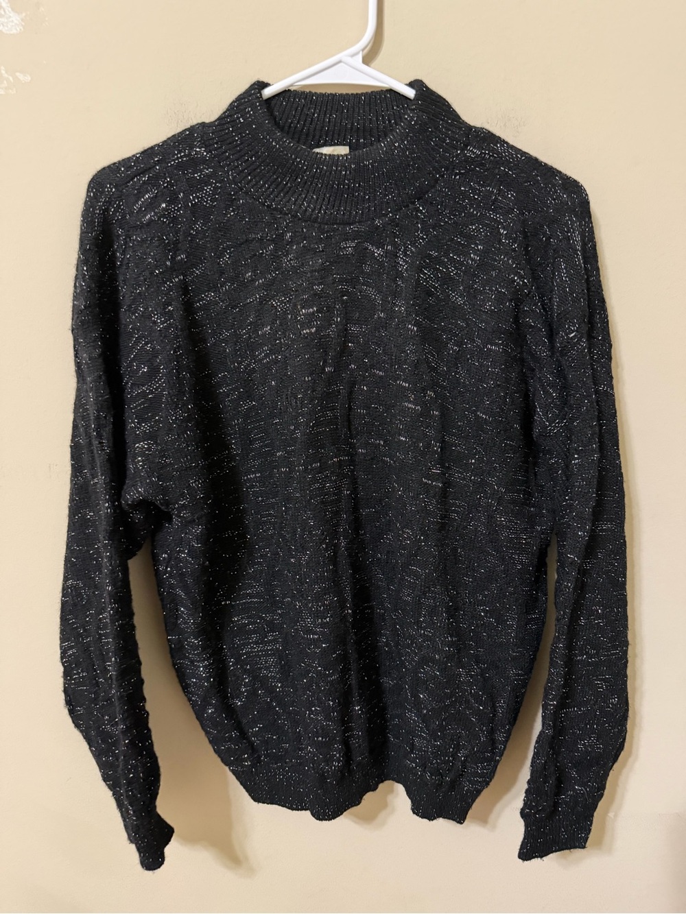 Arielle USA vintage medium Black Crewneck Sweater with Silver Metallic Thread